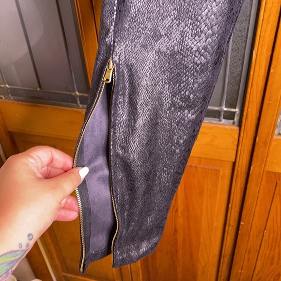Zara Snakeskin Print Stretch w/ Gold Zipper Pants - Picture 5 of 13